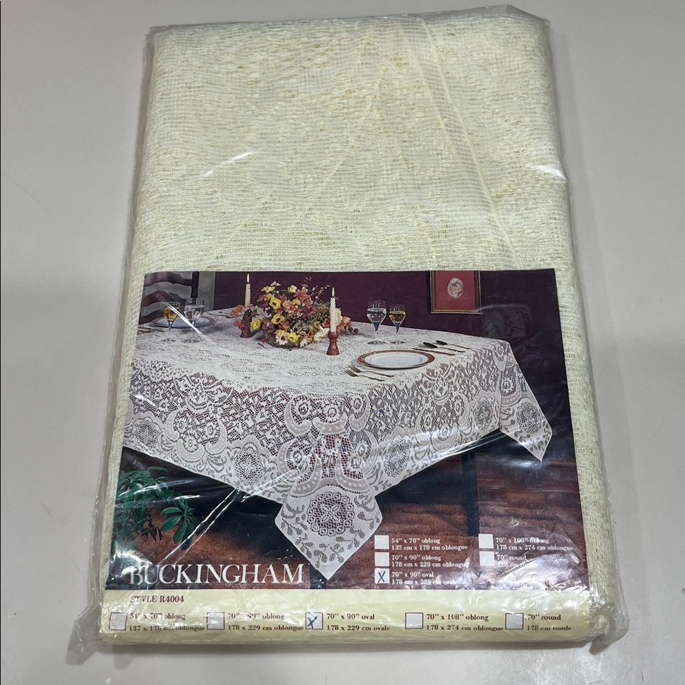 Buckingham Lace Tablecloth